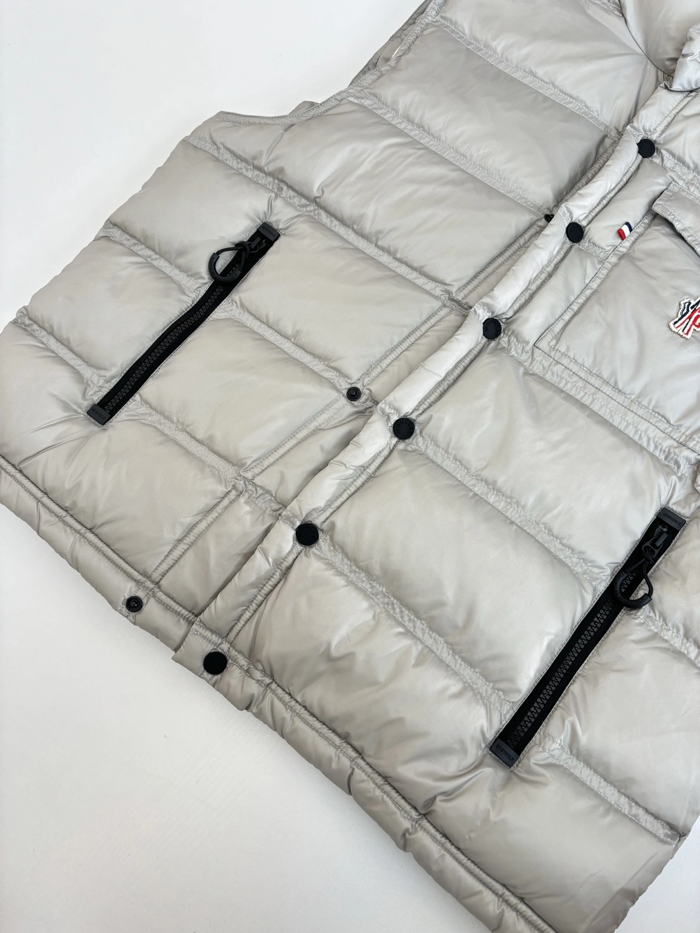 wg.luxury-- 7o9385r Down jacket nylon 2colour item:E-F363I0617-2